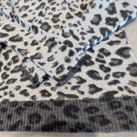 SOURCE UNKNOWN Women's Leopard Print Long Sleeve Top - Black/Grey - Size Small - Picture 8 of 8